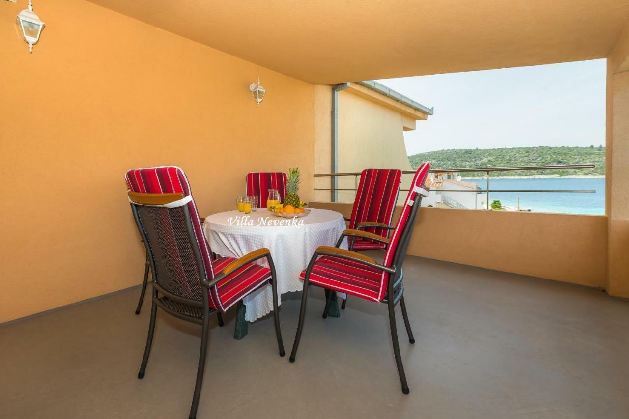 Apartments Villa Nevenka Rogoznica  Eksteriør bilde